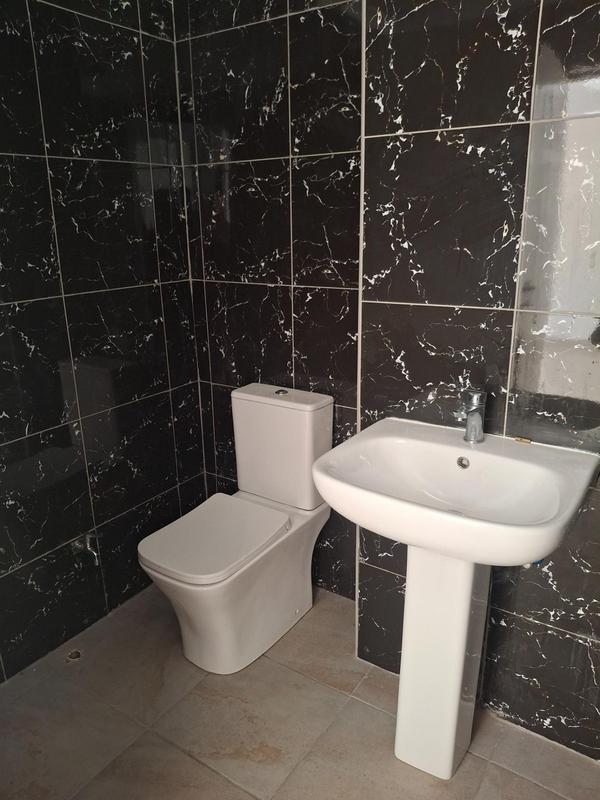 To Let 3 Bedroom Property for Rent in Greenside Gauteng