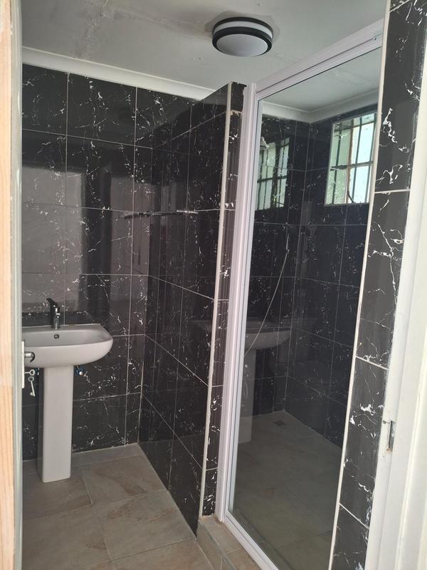 To Let 3 Bedroom Property for Rent in Greenside Gauteng