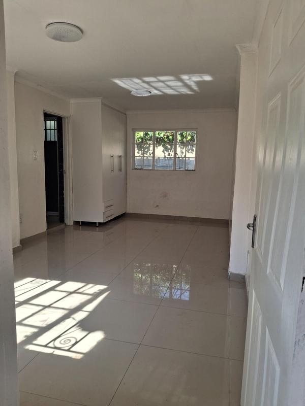 To Let 3 Bedroom Property for Rent in Greenside Gauteng