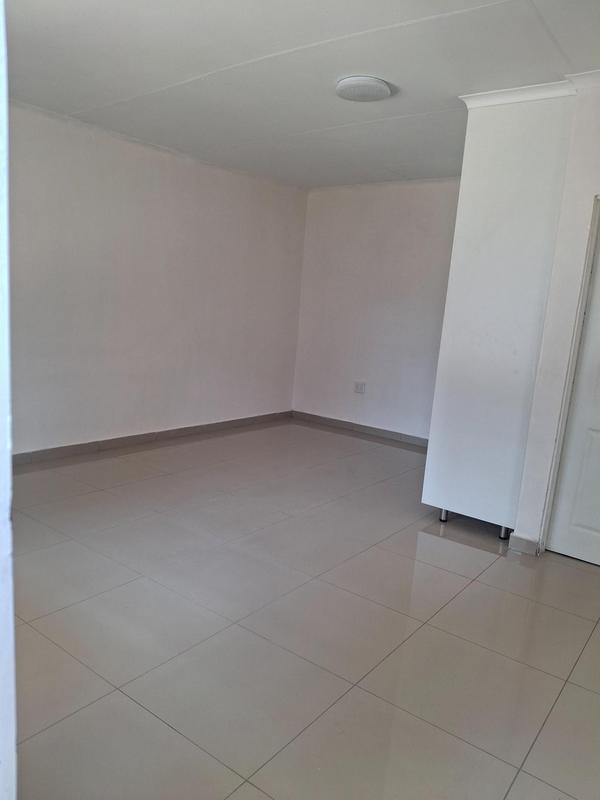 To Let 3 Bedroom Property for Rent in Greenside Gauteng