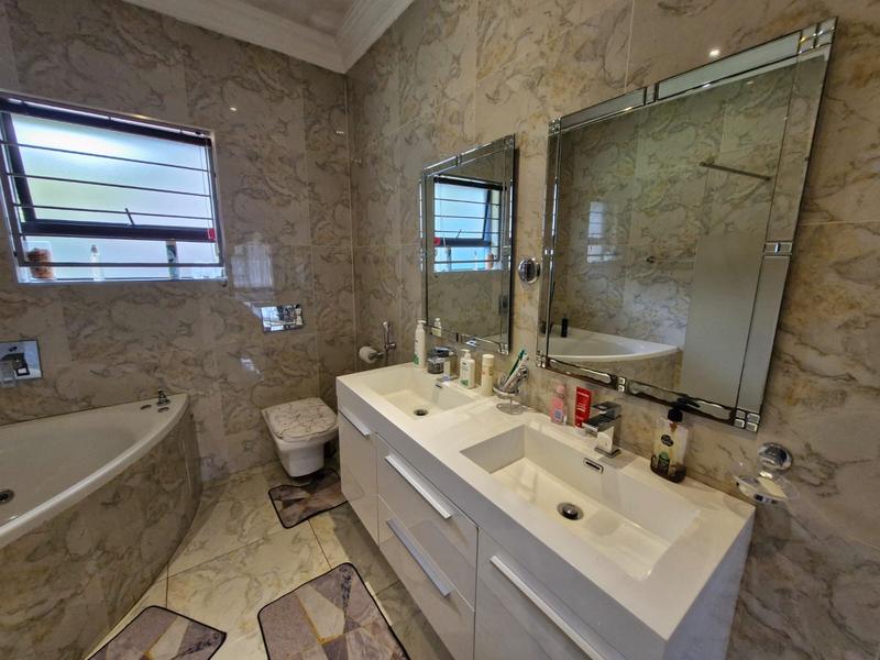4 Bedroom Property for Sale in Erasmia Gauteng