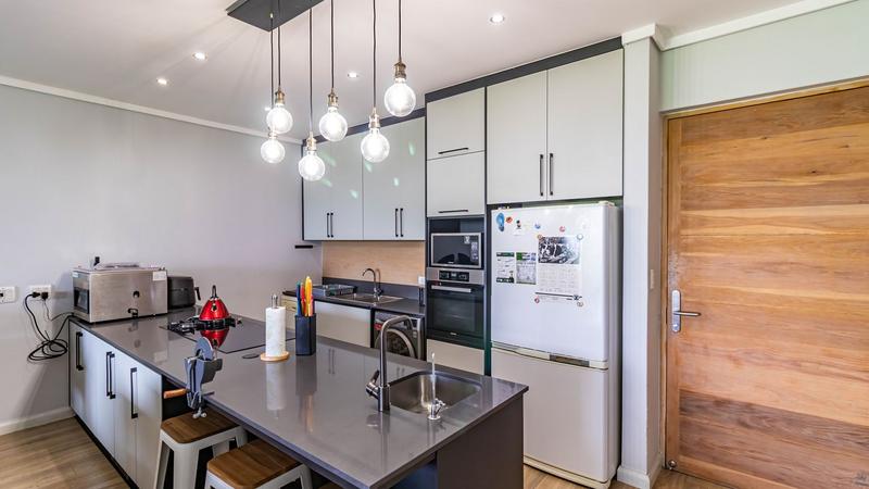 2 Bedroom Property for Sale in Midfield Estate Gauteng