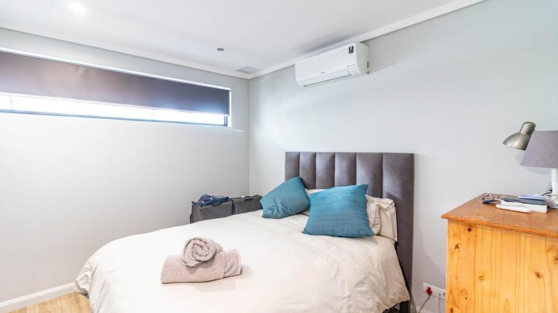 2 Bedroom Property for Sale in Midfield Estate Gauteng