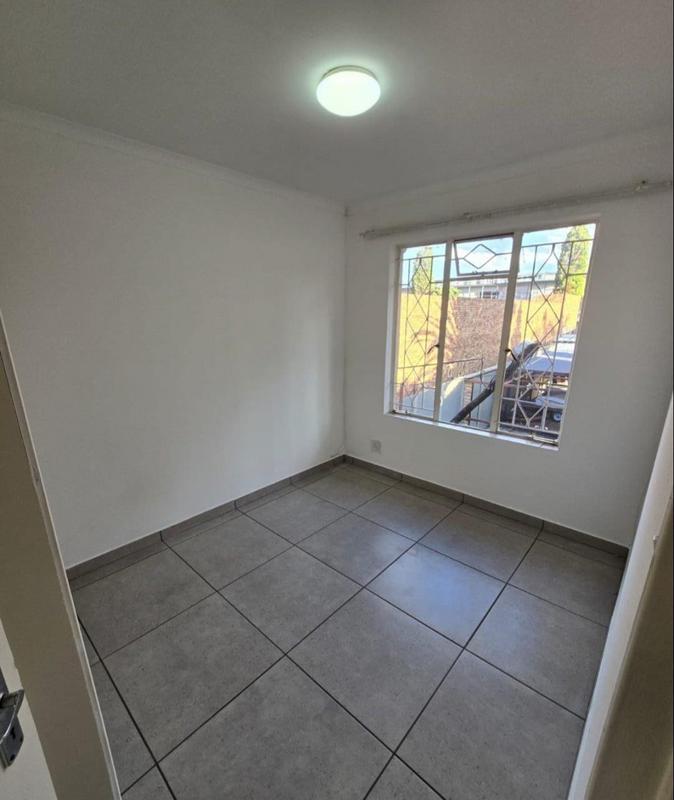 2 Bedroom Property for Sale in New Redruth Gauteng