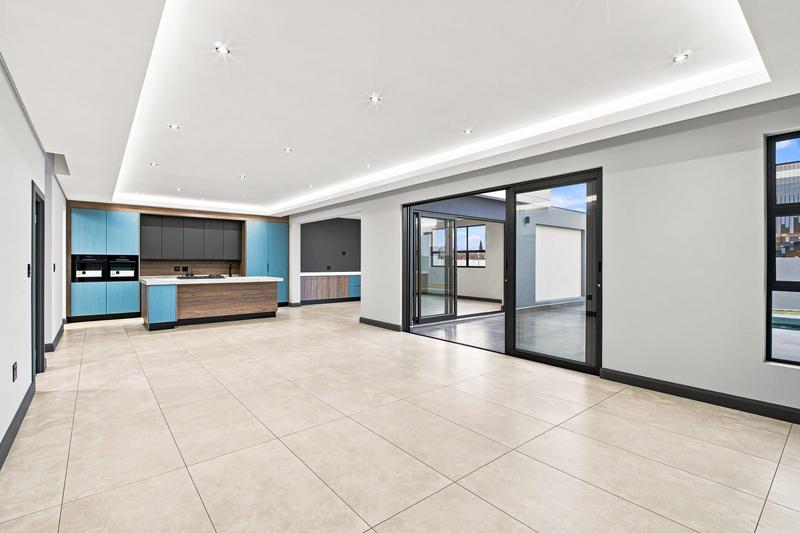 5 Bedroom Property for Sale in Midstream Heights Gauteng
