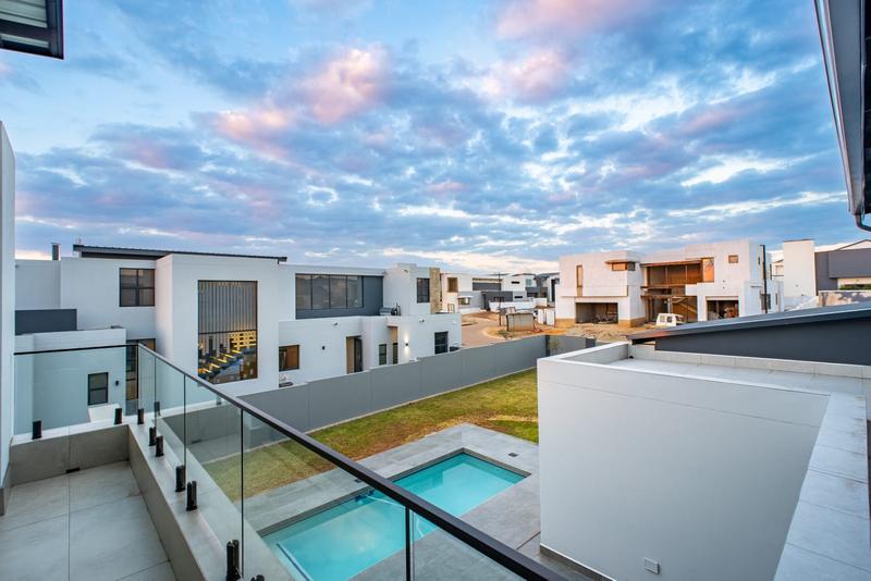 5 Bedroom Property for Sale in Midstream Heights Gauteng