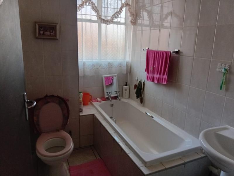 2 Bedroom Property for Sale in Vanderbijlpark CW 3 Gauteng