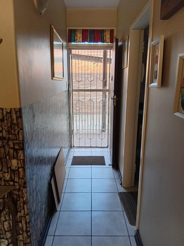 2 Bedroom Property for Sale in Vanderbijlpark CW 3 Gauteng