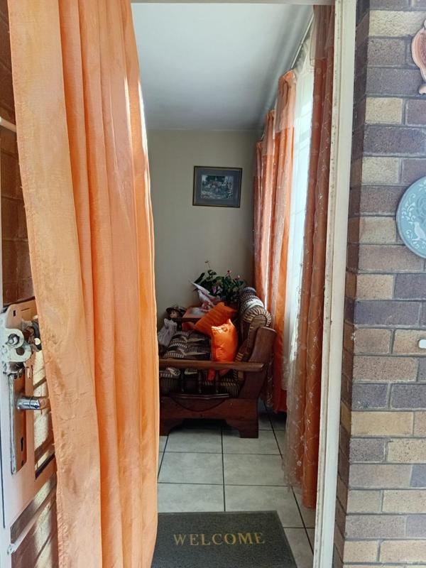 2 Bedroom Property for Sale in Vanderbijlpark CW 3 Gauteng