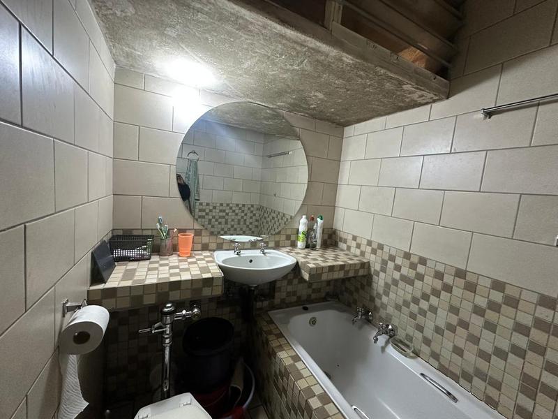 2 Bedroom Property for Sale in Sunnyside Gauteng