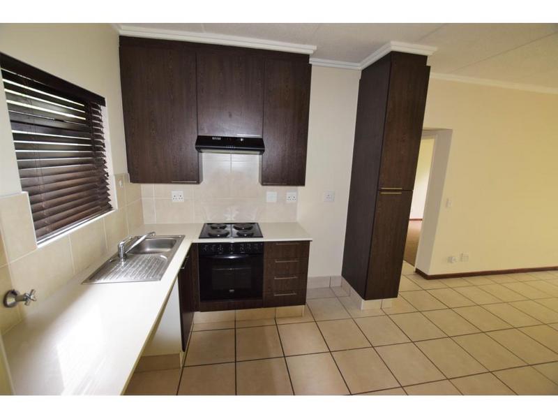 To Let 1 Bedroom Property for Rent in Beverley Gauteng