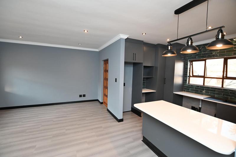 To Let 2 Bedroom Property for Rent in Bryanston Gauteng