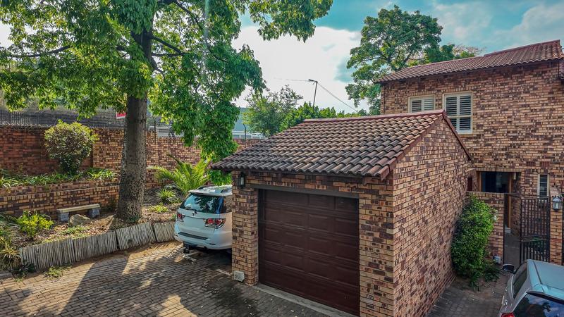 2 Bedroom Property for Sale in Rivonia Gauteng