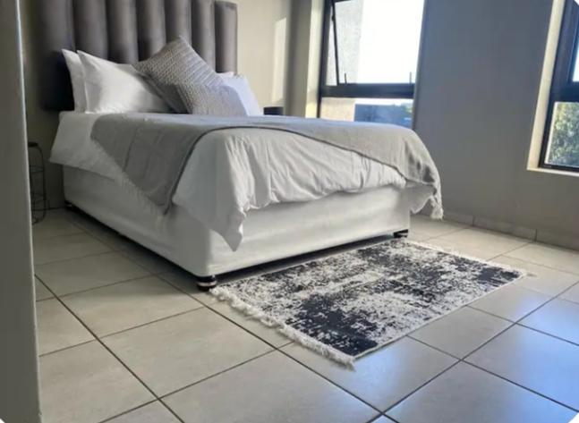 1 Bedroom Property for Sale in Rosebank Gauteng