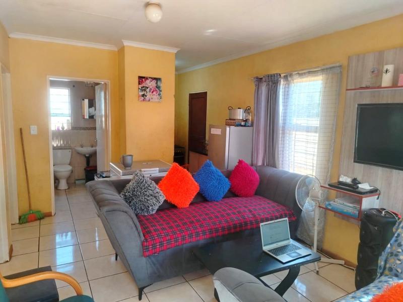 2 Bedroom Property for Sale in Lenasia South Gauteng