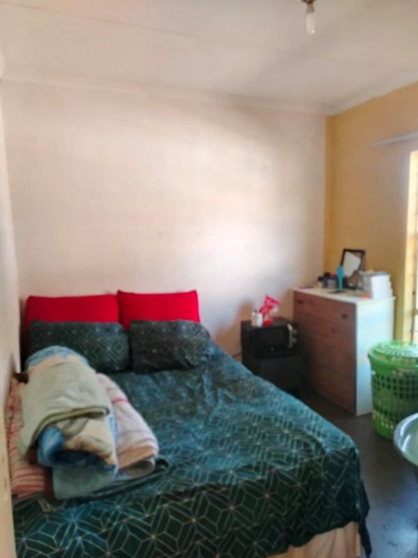 2 Bedroom Property for Sale in Lenasia South Gauteng