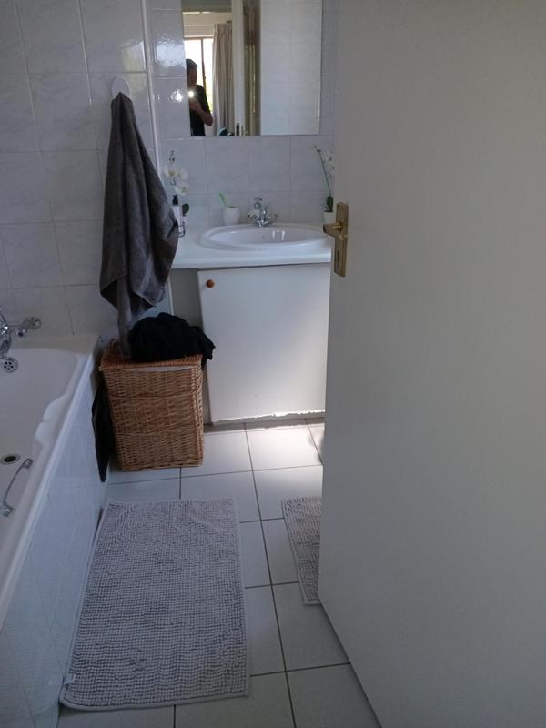 2 Bedroom Property for Sale in Waterkloof Ridge Gauteng