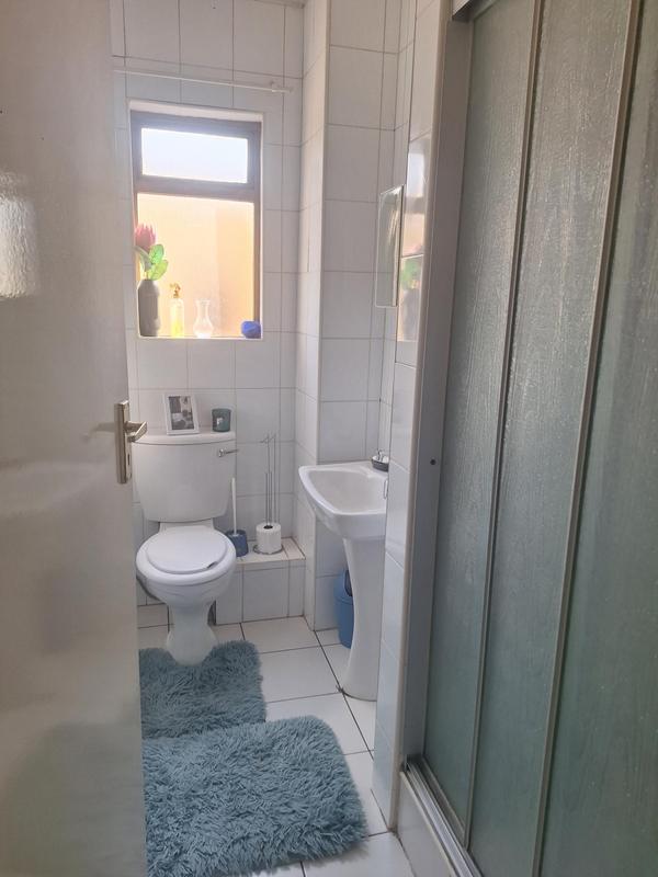 2 Bedroom Property for Sale in Waterkloof Ridge Gauteng