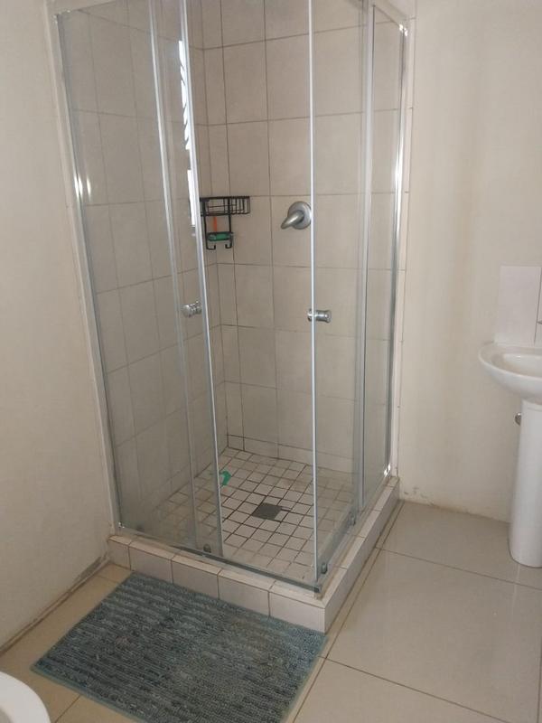 4 Bedroom Property for Sale in Albertsdal Gauteng