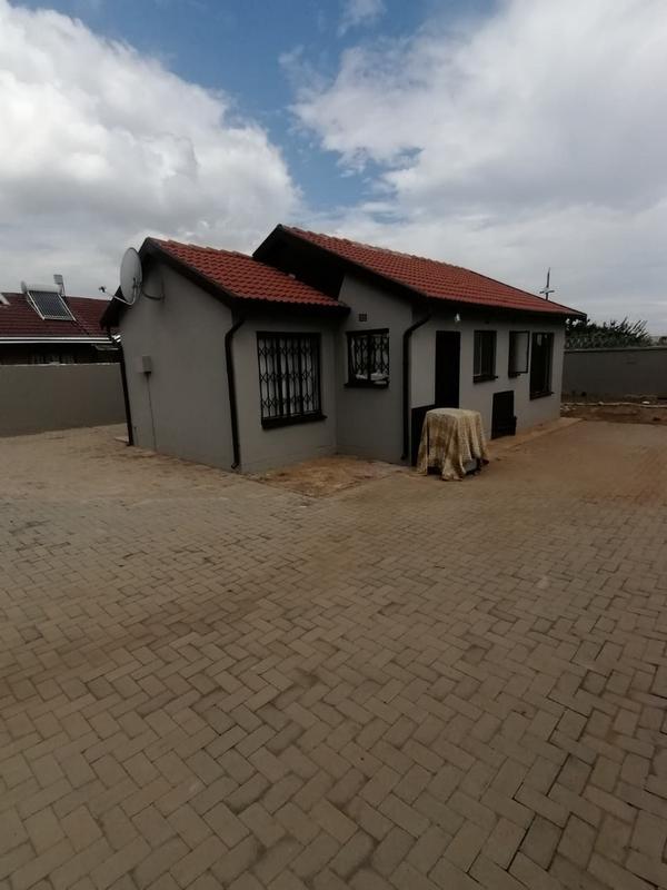 3 Bedroom Property for Sale in Orange Farm Gauteng