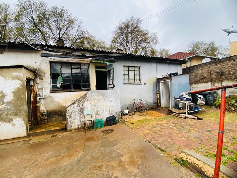 6 Bedroom Property for Sale in Bezuidenhout Valley Gauteng