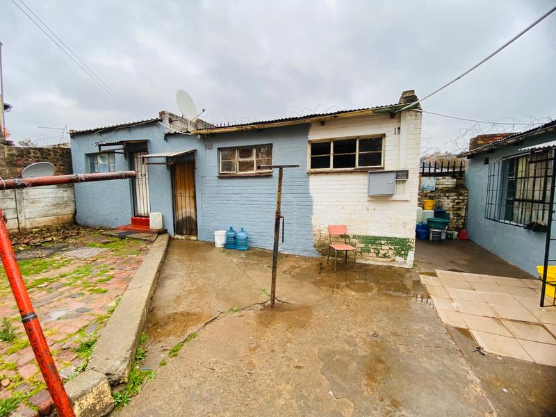 6 Bedroom Property for Sale in Bezuidenhout Valley Gauteng