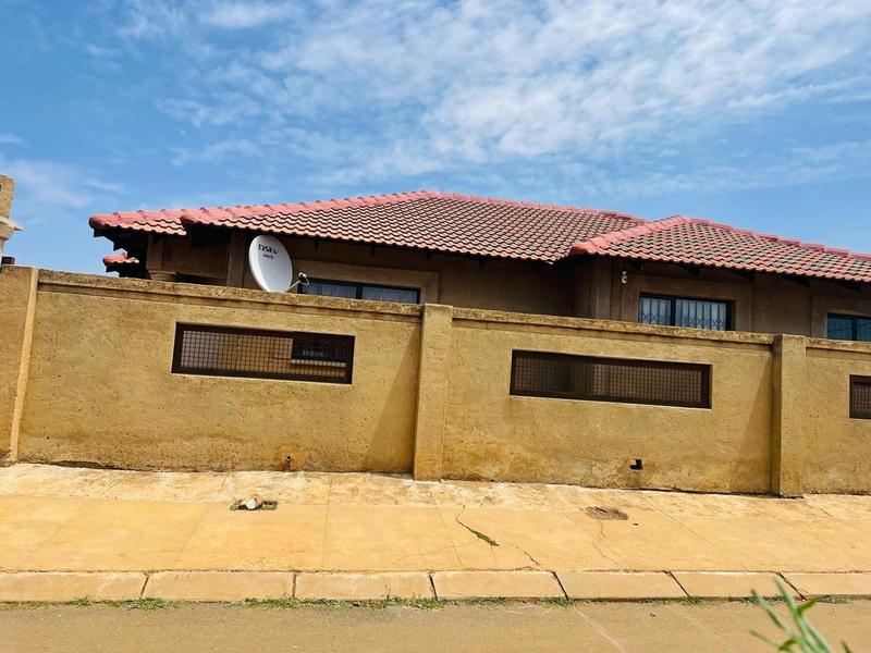 3 Bedroom Property for Sale in Orange Farm Gauteng
