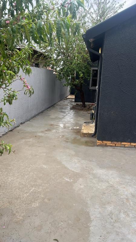 2 Bedroom Property for Sale in Bram Fischerville Gauteng