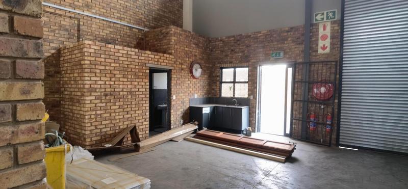 To Let Commercial Property for Rent in N4 Gateway Industrial Park Gauteng