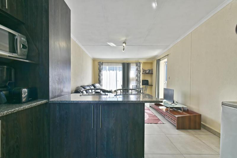 2 Bedroom Property for Sale in Mulbarton Gauteng