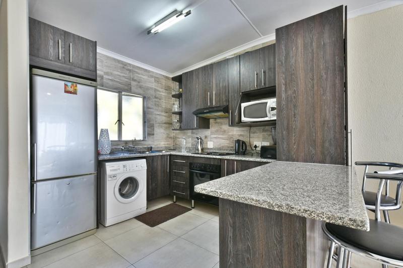 2 Bedroom Property for Sale in Mulbarton Gauteng