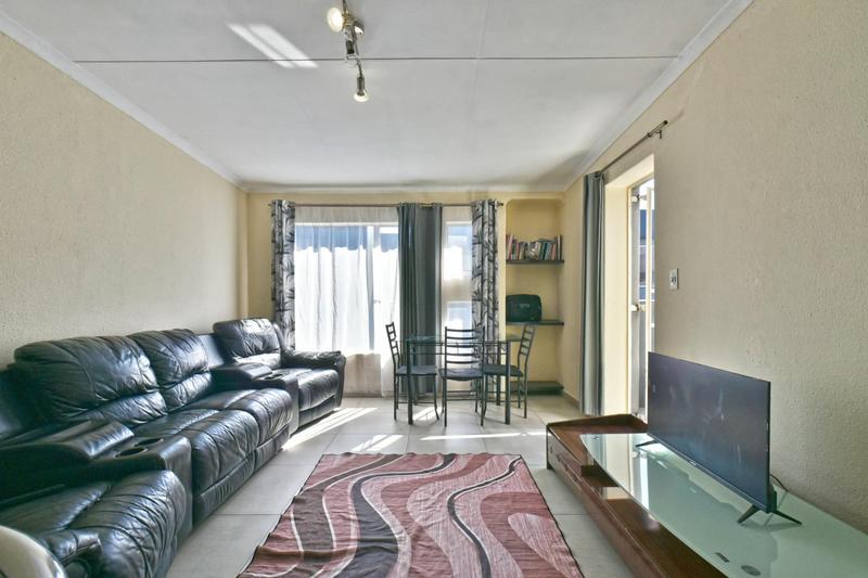2 Bedroom Property for Sale in Mulbarton Gauteng