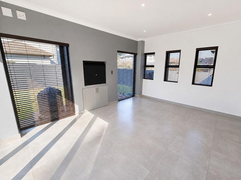 3 Bedroom Property for Sale in Rietvalleirand Gauteng