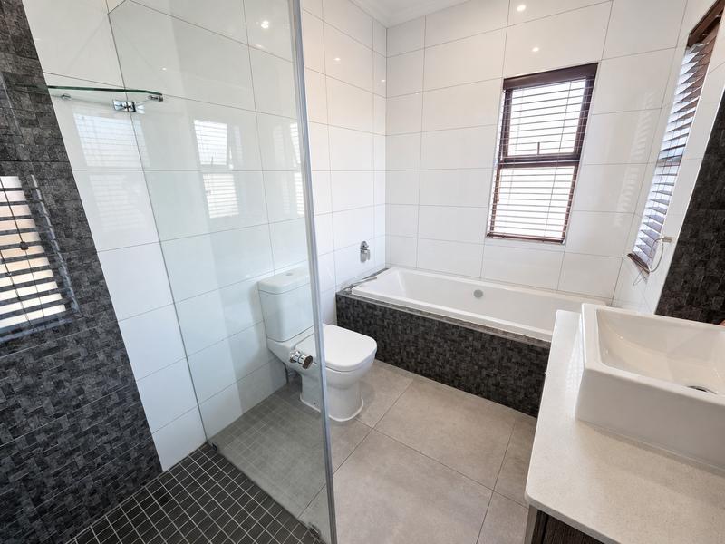 3 Bedroom Property for Sale in Rietvalleirand Gauteng