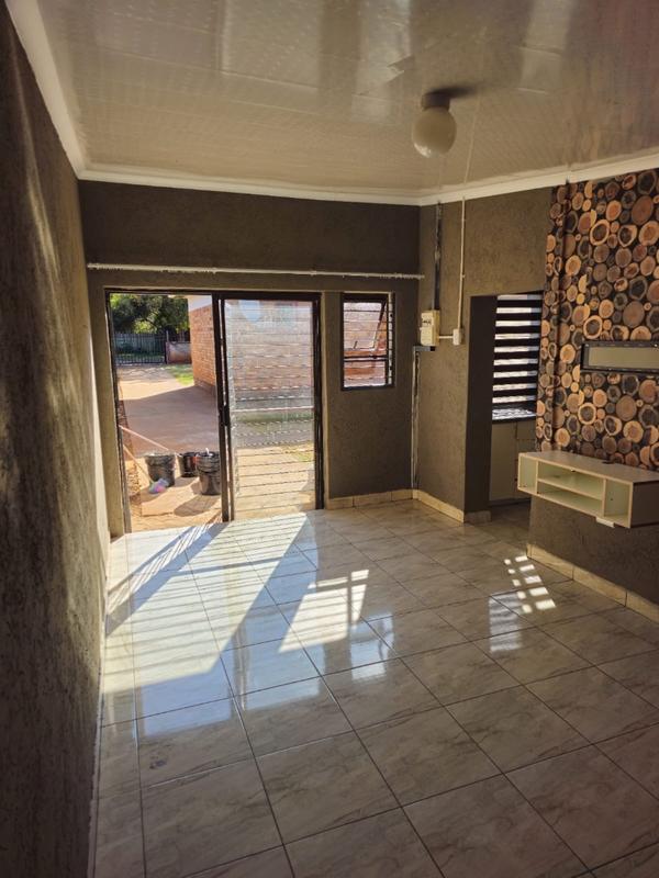 6 Bedroom Property for Sale in Vanderbijlpark Cw 6 Gauteng