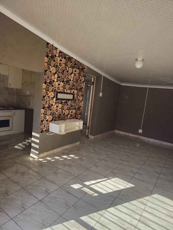 6 Bedroom Property for Sale in Vanderbijlpark Cw 6 Gauteng