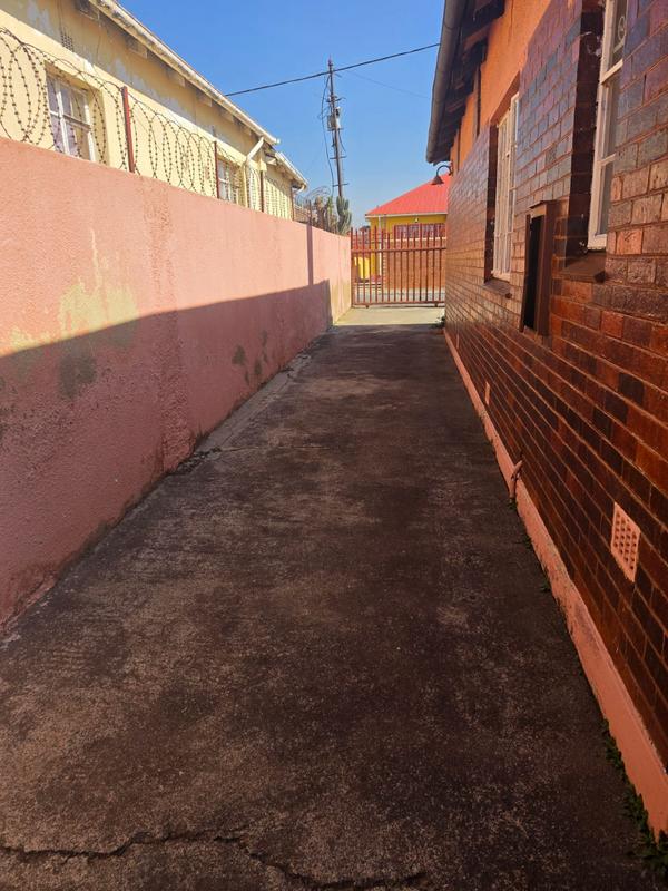 3 Bedroom Property for Sale in Townsview Gauteng