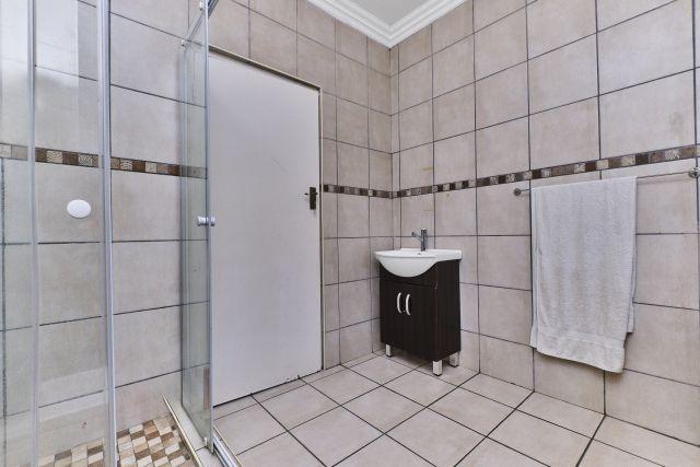 To Let 5 Bedroom Property for Rent in Sunninghill Gauteng