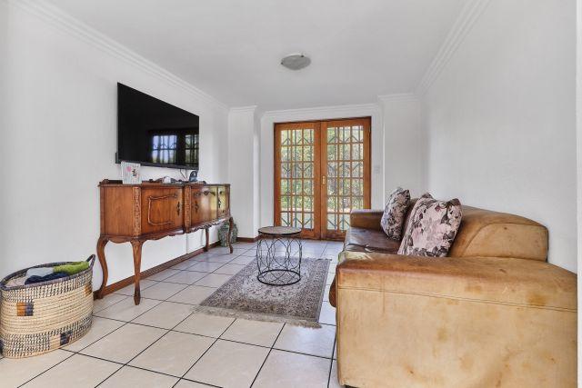 To Let 5 Bedroom Property for Rent in Sunninghill Gauteng