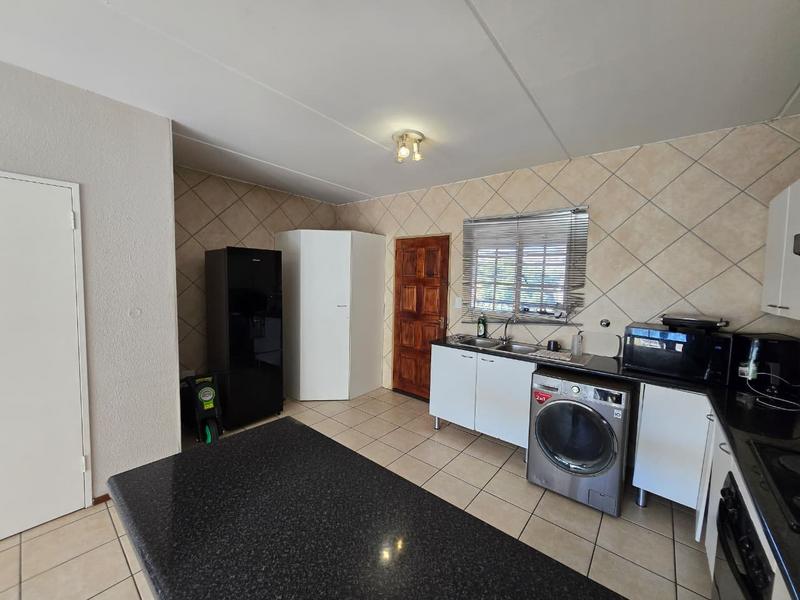 2 Bedroom Property for Sale in Weltevreden Park Gauteng
