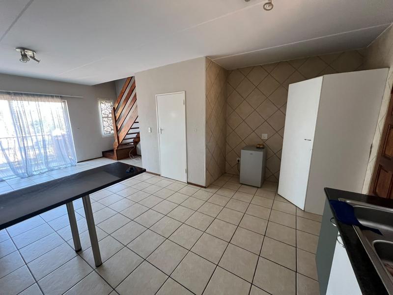 2 Bedroom Property for Sale in Weltevreden Park Gauteng