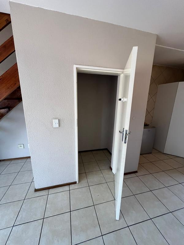 2 Bedroom Property for Sale in Weltevreden Park Gauteng