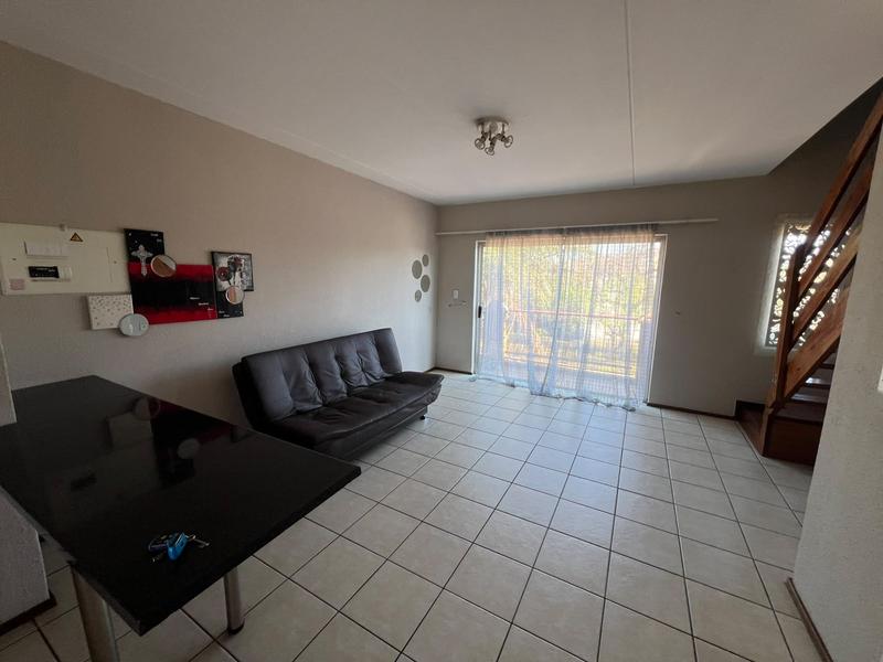 2 Bedroom Property for Sale in Weltevreden Park Gauteng
