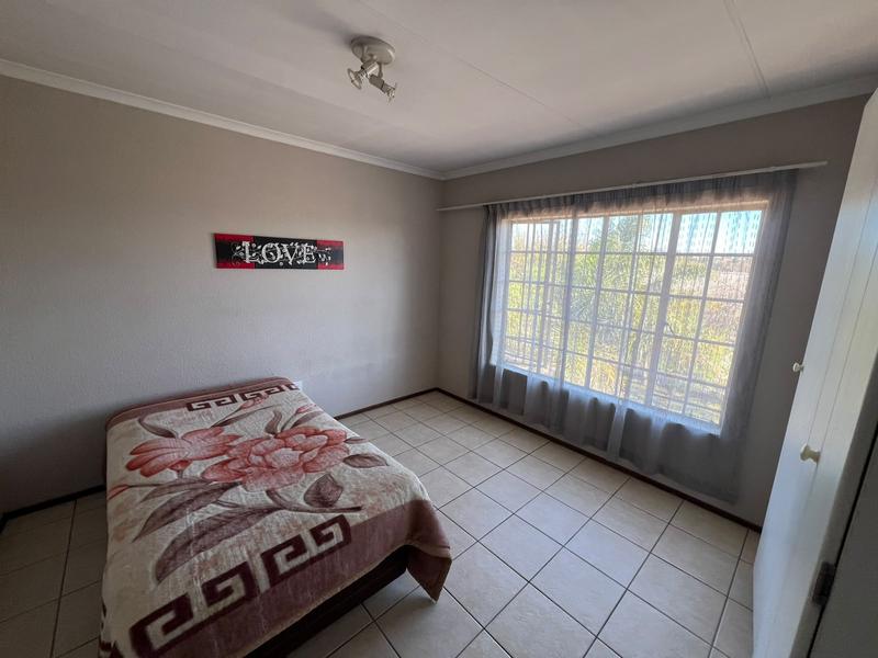2 Bedroom Property for Sale in Weltevreden Park Gauteng