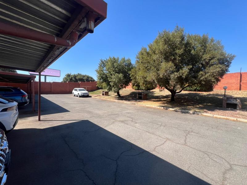 2 Bedroom Property for Sale in Weltevreden Park Gauteng
