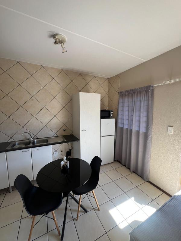 1 Bedroom Property for Sale in Weltevreden Park Gauteng