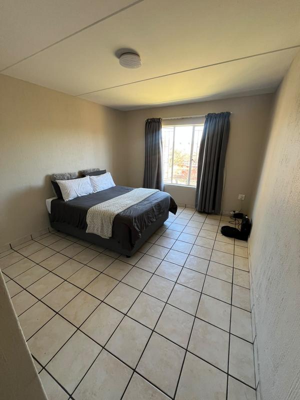 1 Bedroom Property for Sale in Weltevreden Park Gauteng