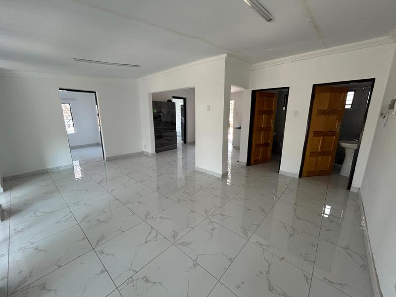 To Let 2 Bedroom Property for Rent in Knoppieslaagte Gauteng