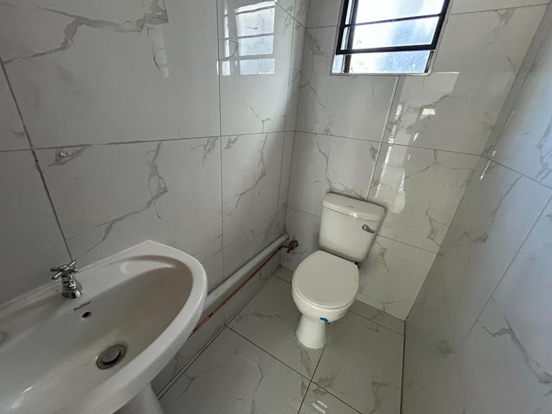 To Let 2 Bedroom Property for Rent in Knoppieslaagte Gauteng