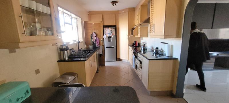 4 Bedroom Property for Sale in Brackendowns Gauteng